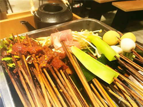 成都串串香加盟店要怎么选择?